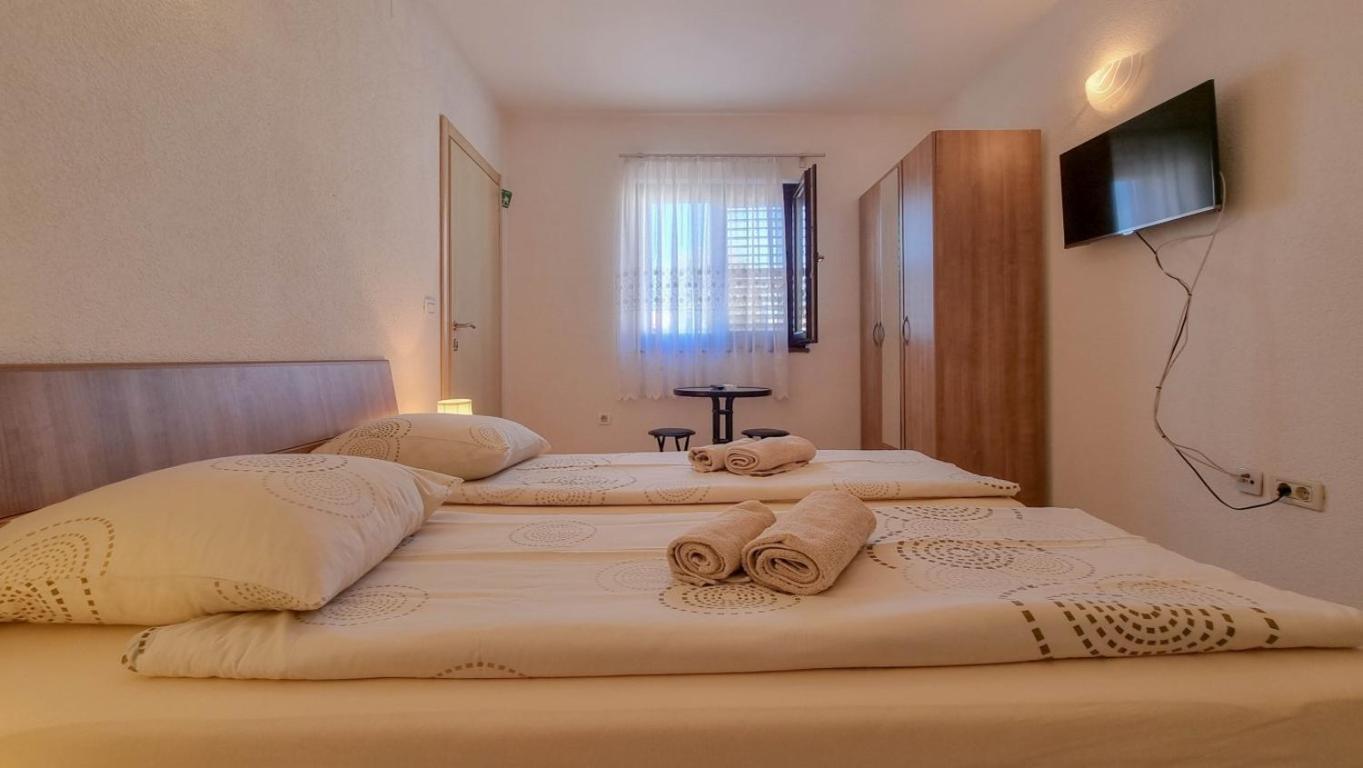 Lucijana Room Novigrad  Bagian luar foto