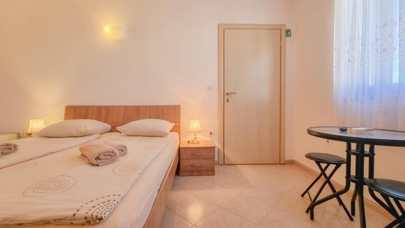 Lucijana Room Novigrad  Bagian luar foto